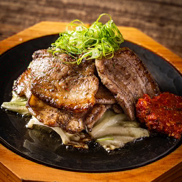 霧島豚 バラ炭火焼（秘伝の味噌使用）