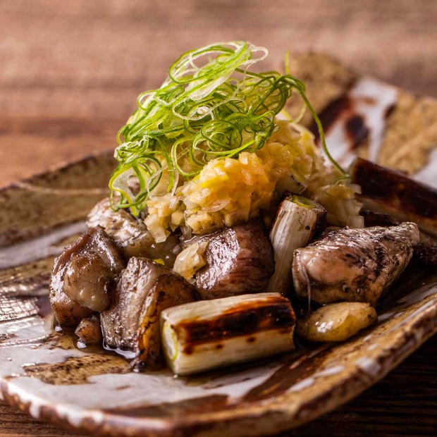 地鶏ねぎま〈ネギ塩焼き〉